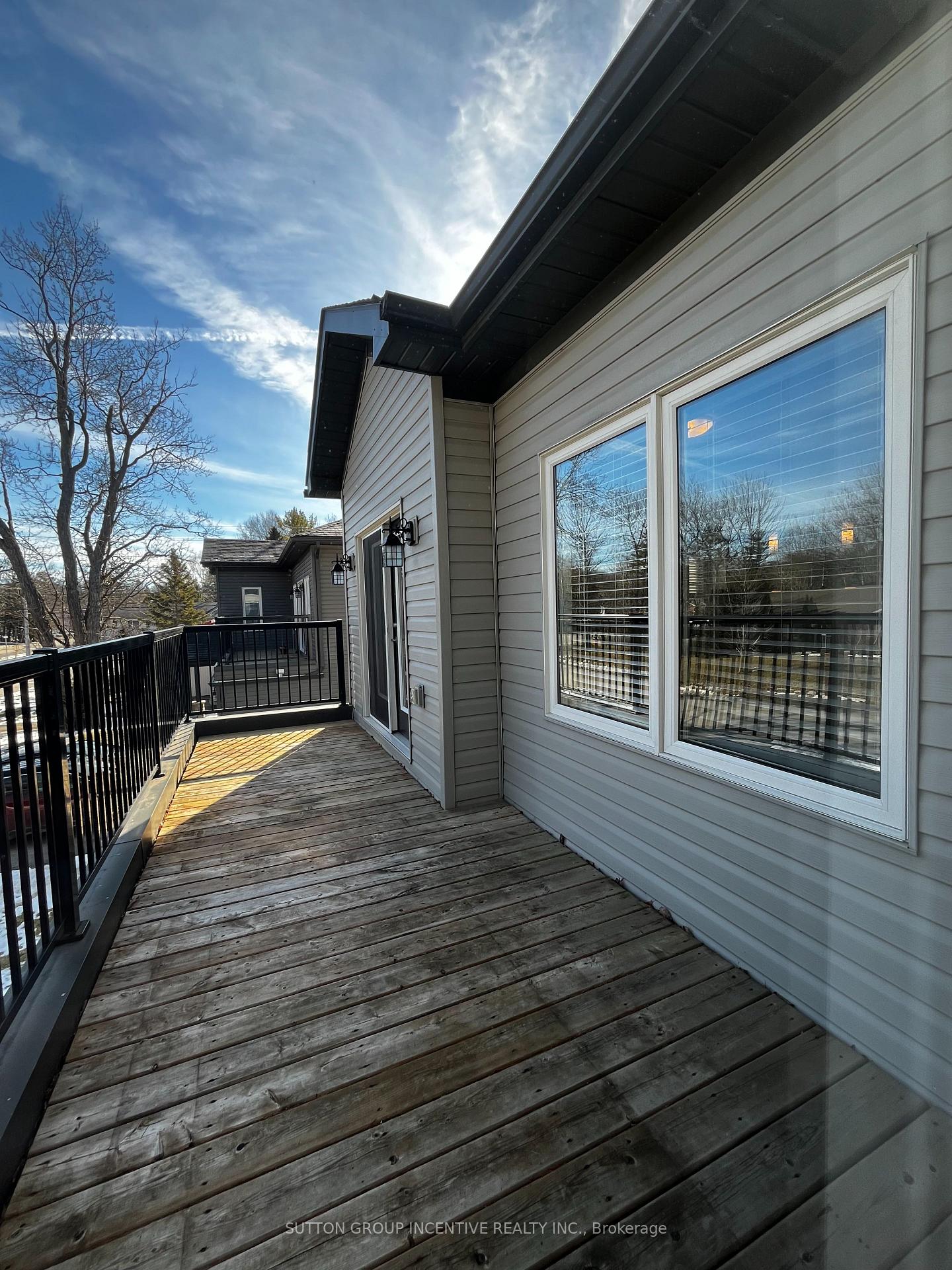 Photo 15 of Unit A, 120 40th Street, Wasaga Beach — HOMEH