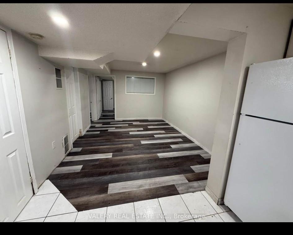 Photo 7 of 25 Cormel Street, Vaughan, Maple — HOMEH