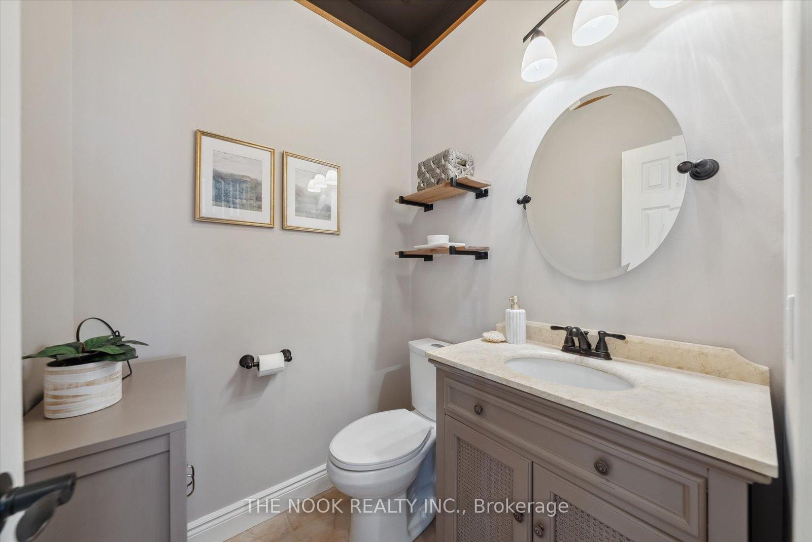 Photo 11 of 5 Isaac Court, Uxbridge — HOMEH