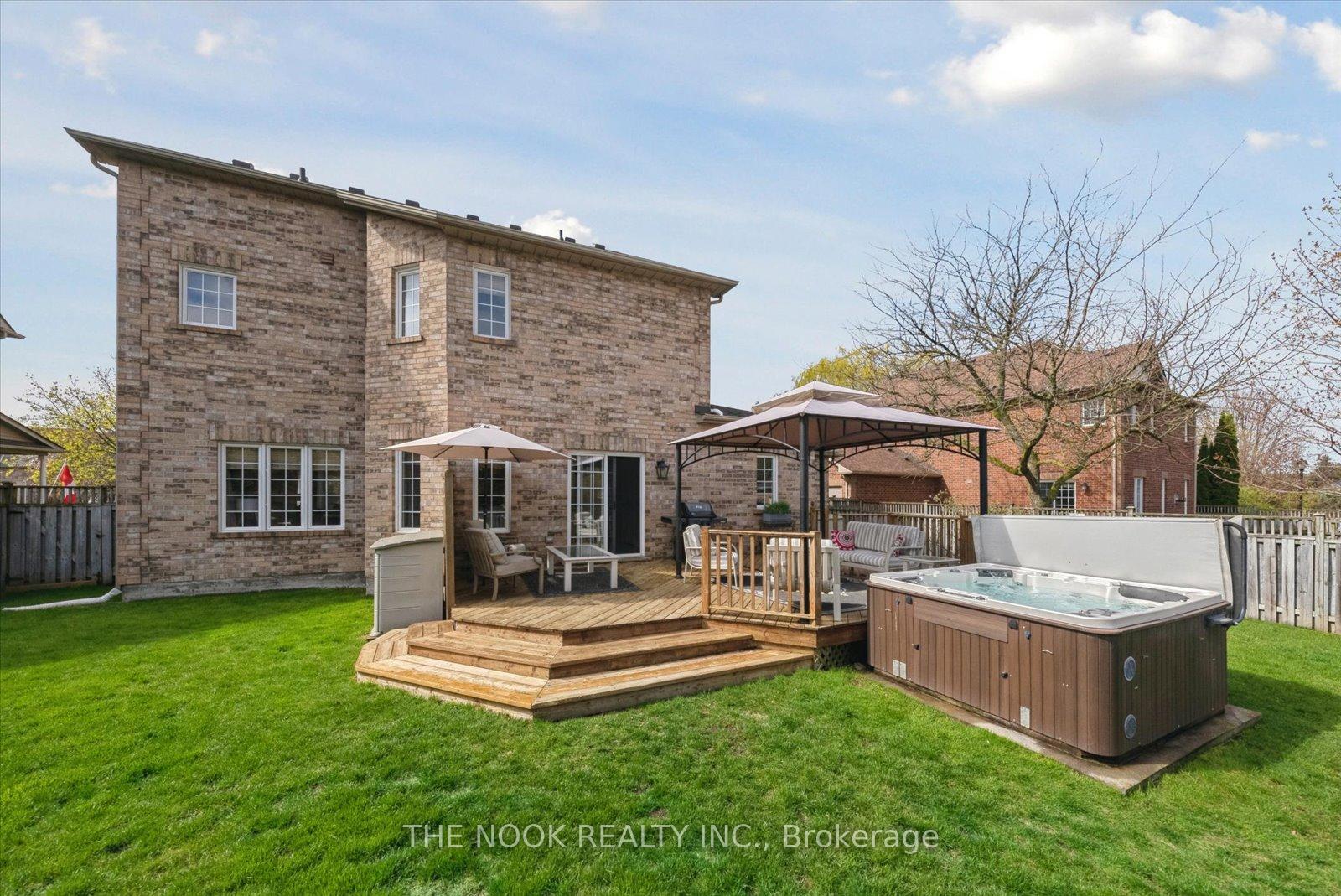 Photo 21 of 5 Isaac Court, Uxbridge — HOMEH