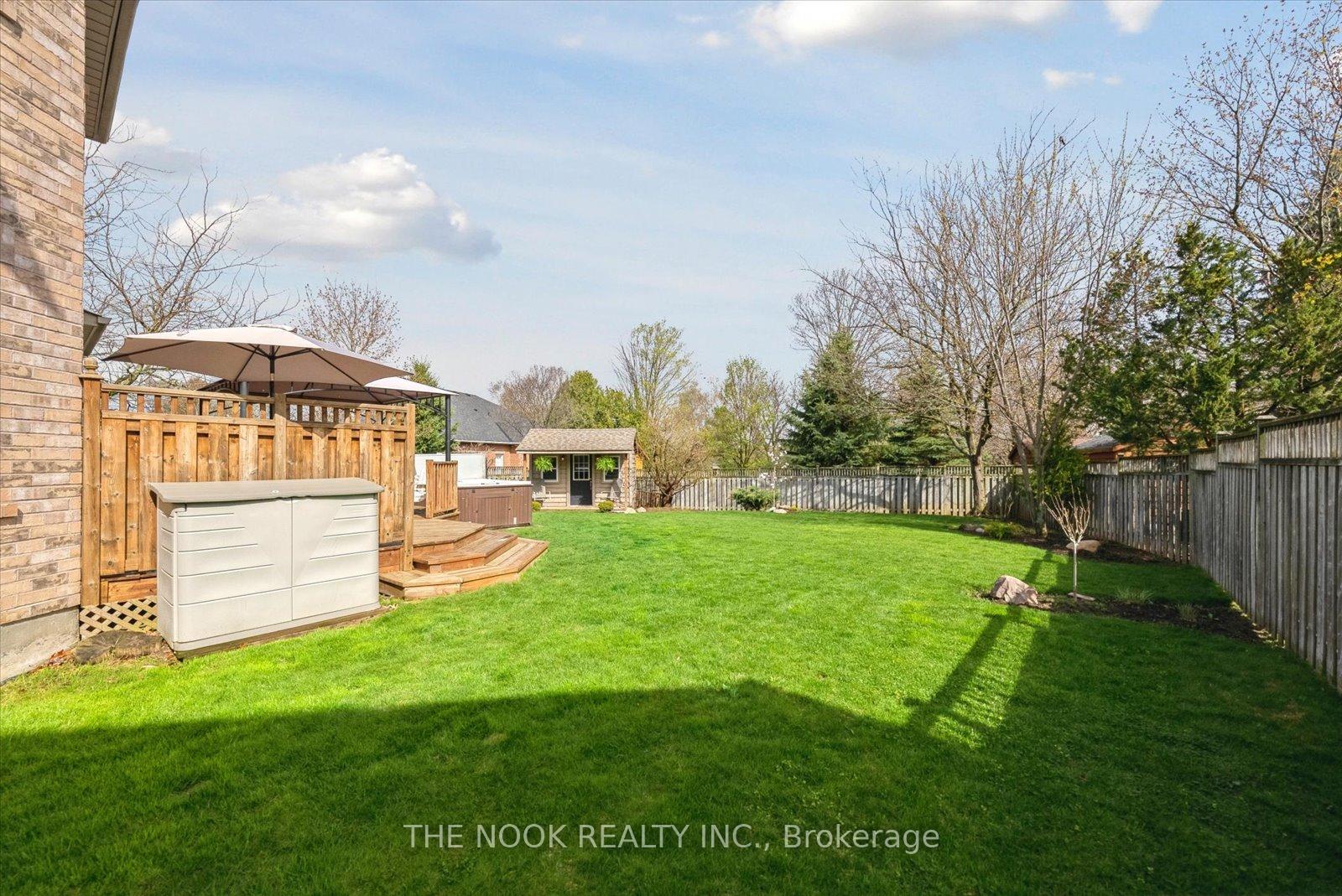 Photo 24 of 5 Isaac Court, Uxbridge — HOMEH