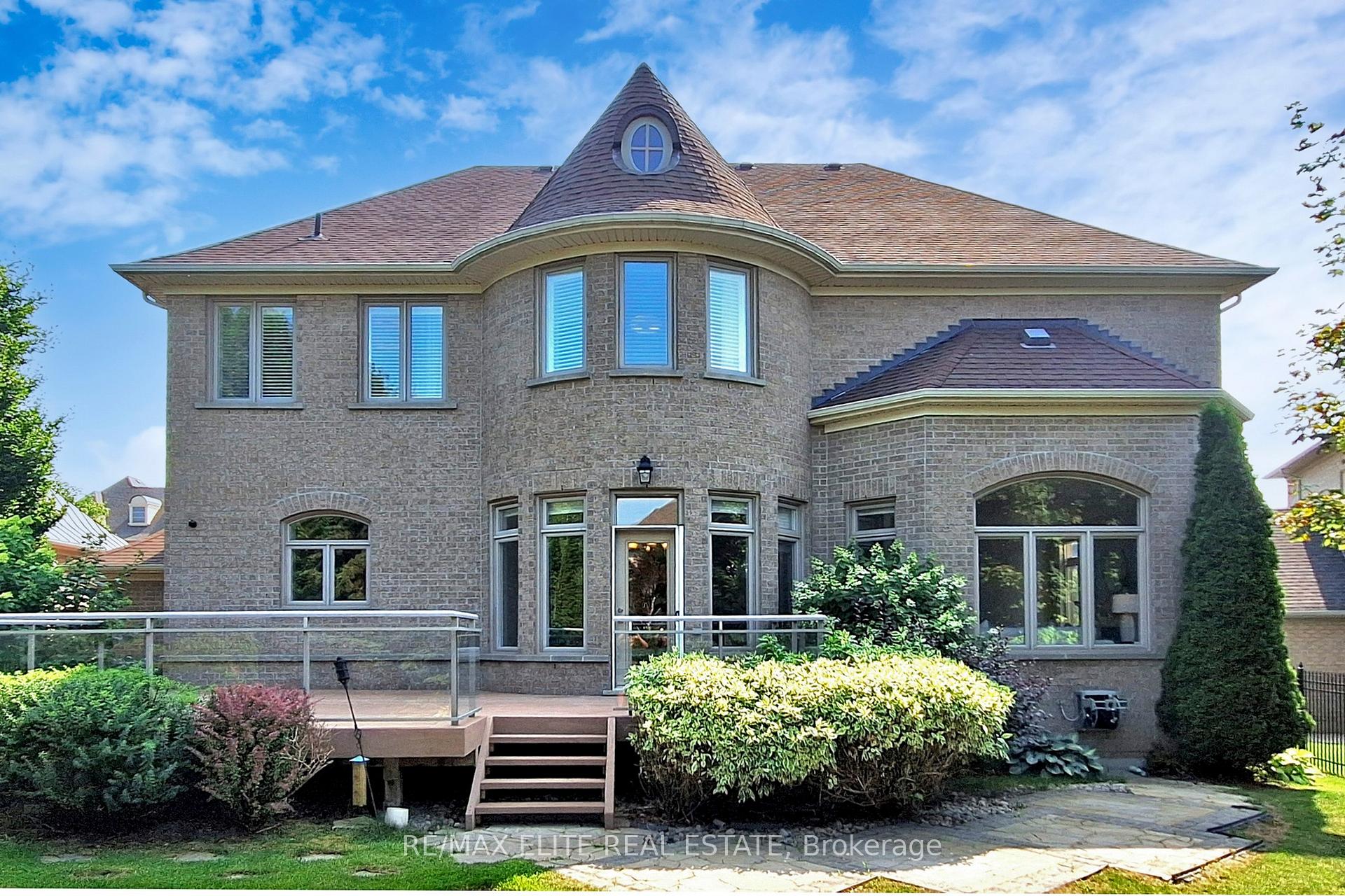 Photo 45 of 59 Carisbrooke Circle, Aurora, Bayview Southeast — HOMEH
