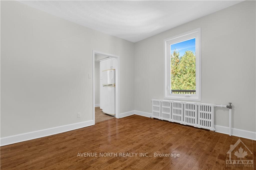 Photo 3 of Unit 2, 871 Somerset Street W, Ottawa, West Centre Town — HOMEH