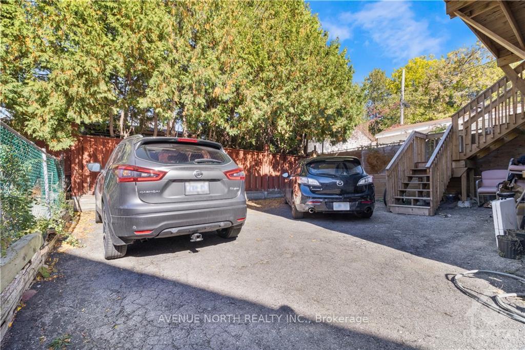 Photo 8 of Unit 2, 871 Somerset Street W, Ottawa, West Centre Town — HOMEH