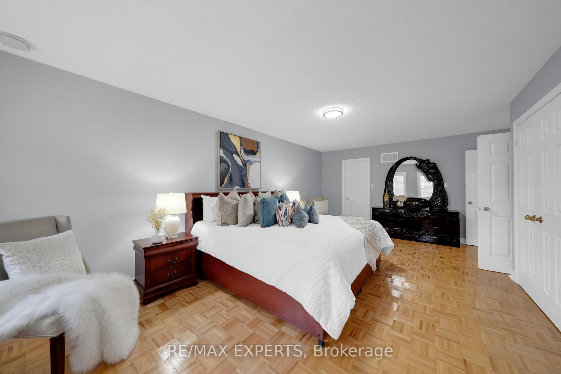 Photo 26 of 211 Davos Road, Vaughan, Vellore Village — HOMEH