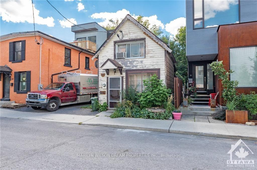 Photo 2 of 94 Merton Street, Ottawa, Hintonburg — HOMEH