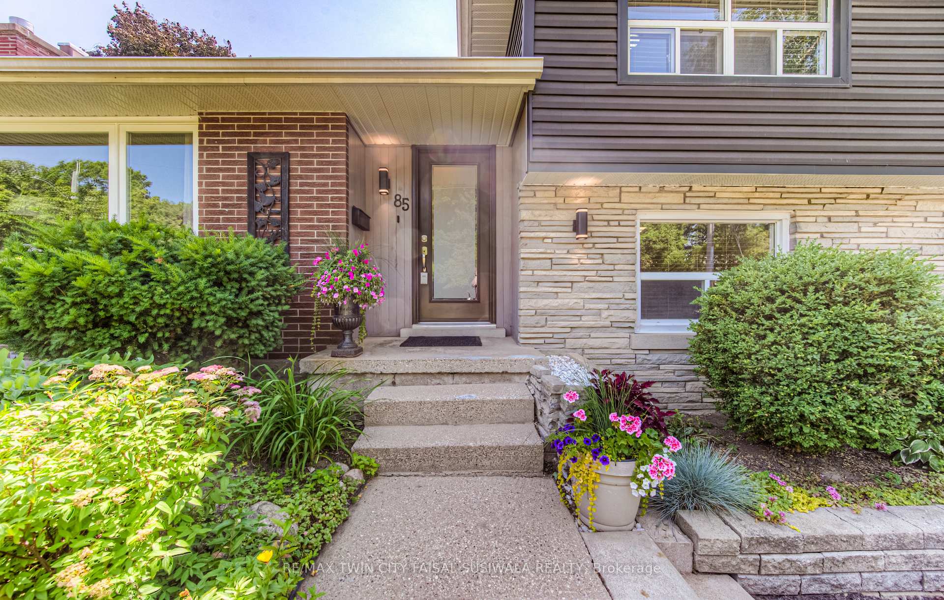 Photo 2 of 85 Braeside Avenue, Waterloo — HOMEH