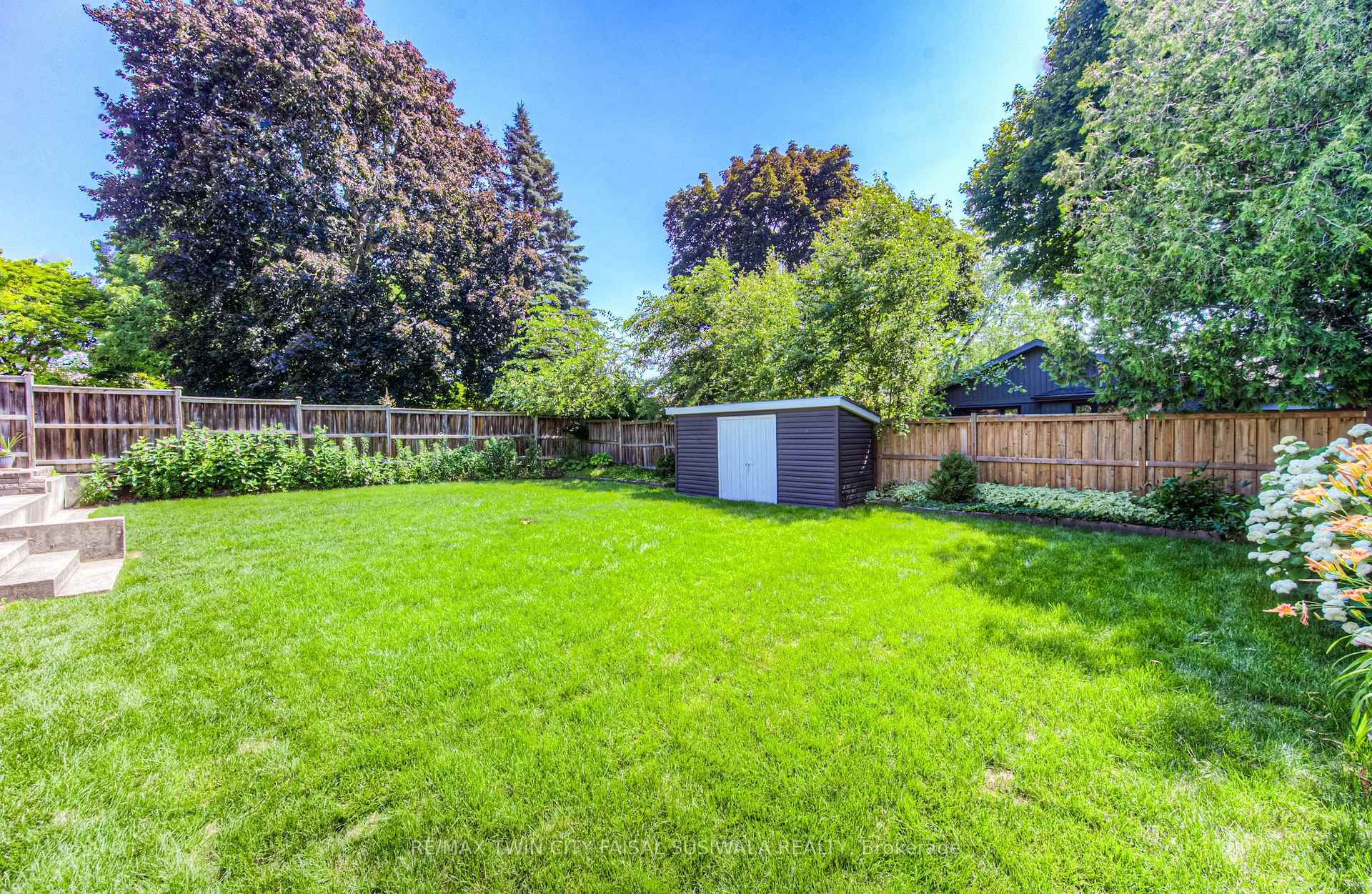 Photo 4 of 85 Braeside Avenue, Waterloo — HOMEH