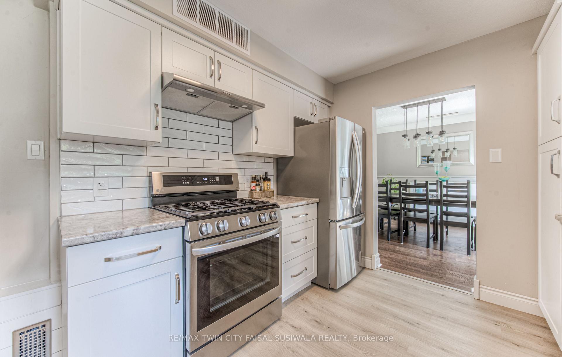 Photo 17 of 85 Braeside Avenue, Waterloo — HOMEH
