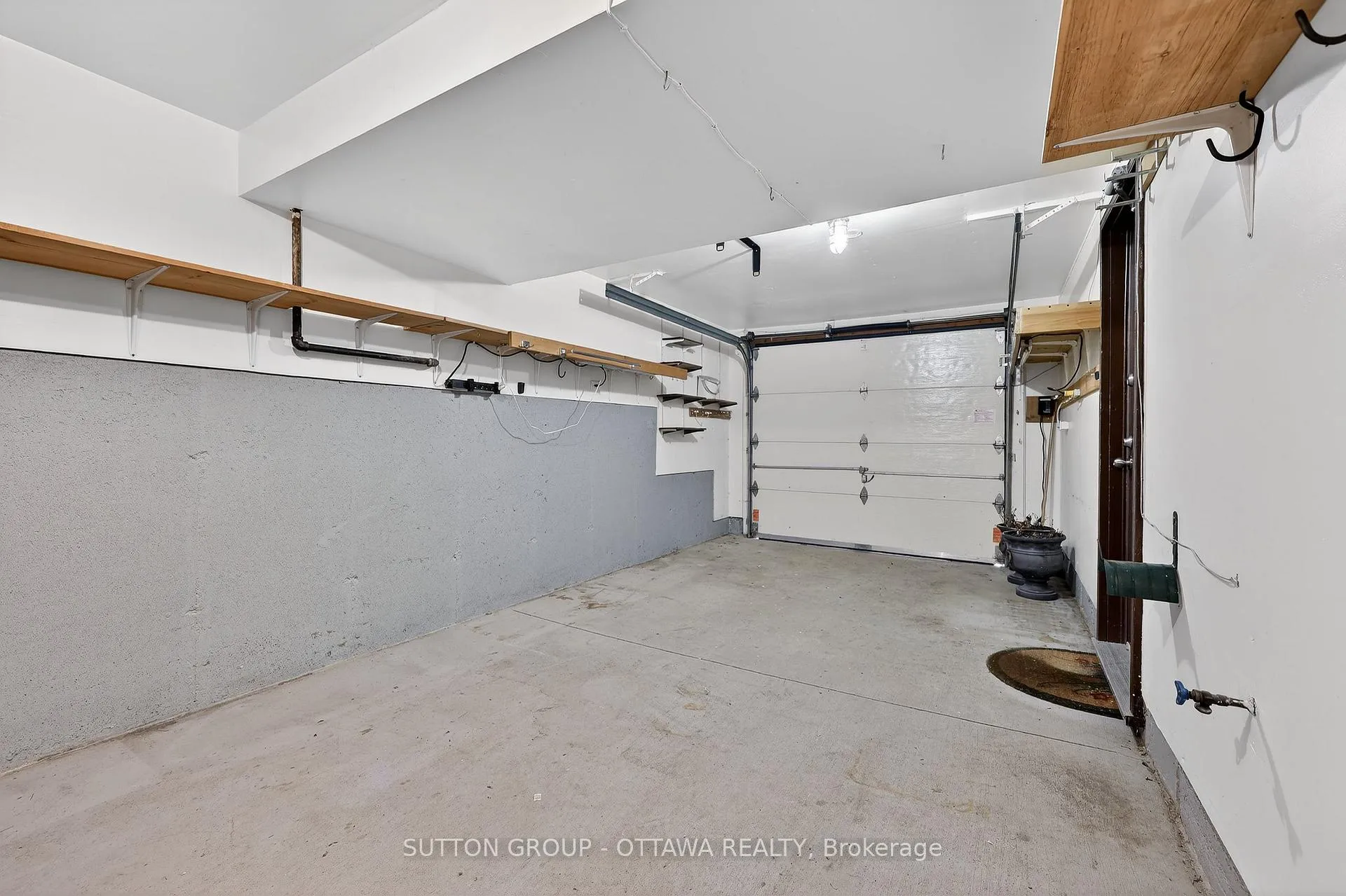 Photo 43 of 1595 Schouten Drive, Ottawa, Bilberry Creek/Queenswood Heights — HOMEH