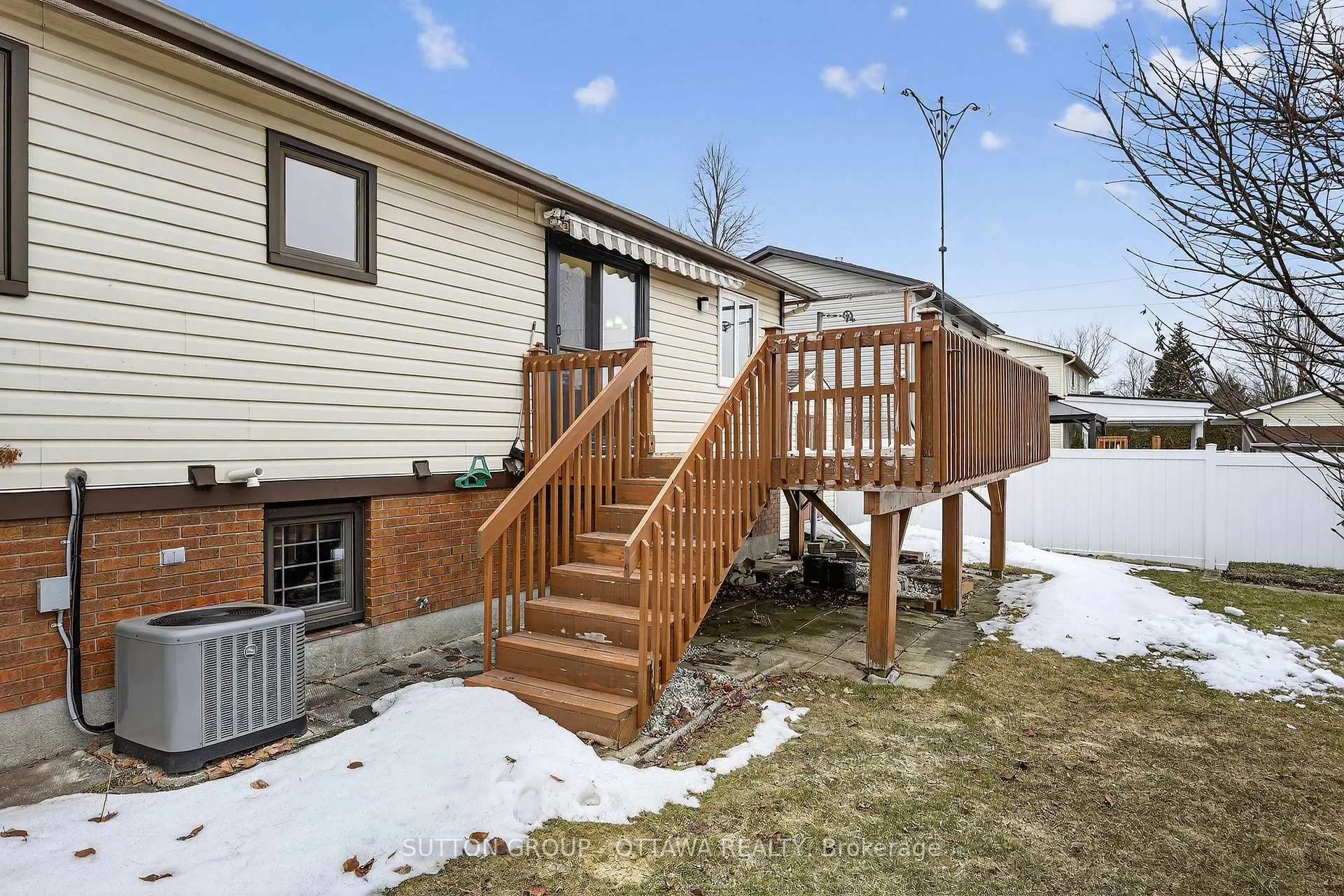 Photo 48 of 1595 Schouten Drive, Ottawa, Bilberry Creek/Queenswood Heights — HOMEH