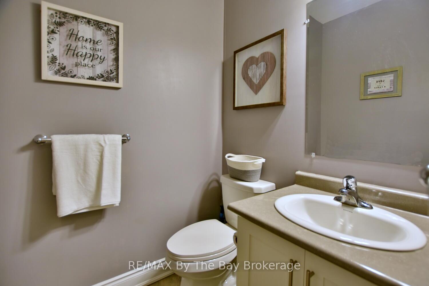 Photo 14 of 62 Puccini Drive, Wasaga Beach — HOMEH