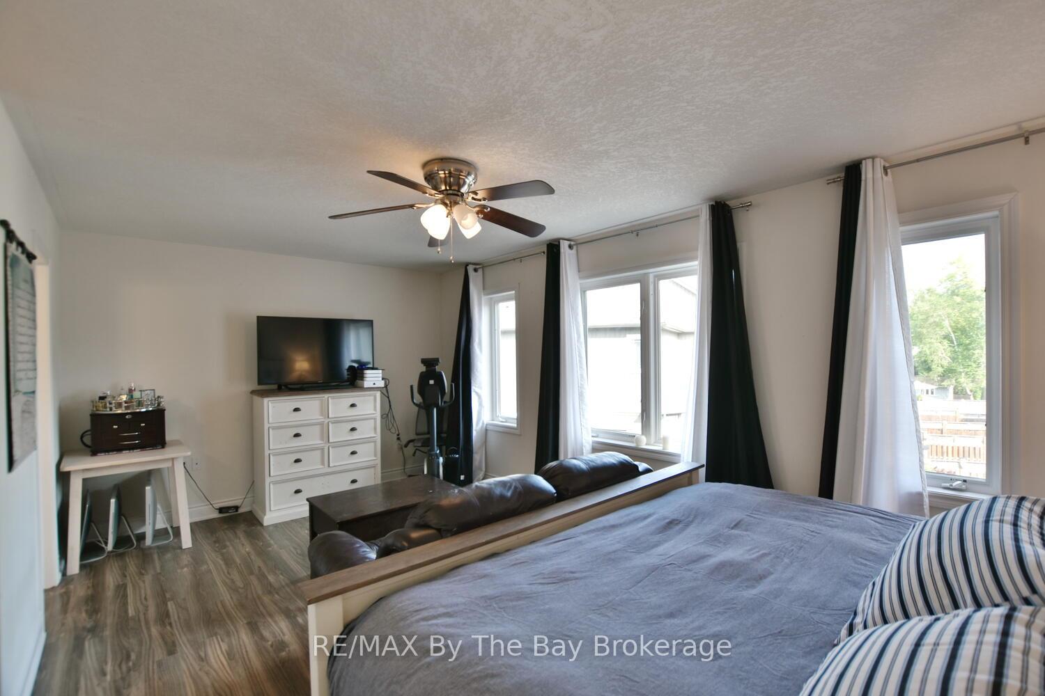 Photo 20 of 62 Puccini Drive, Wasaga Beach — HOMEH