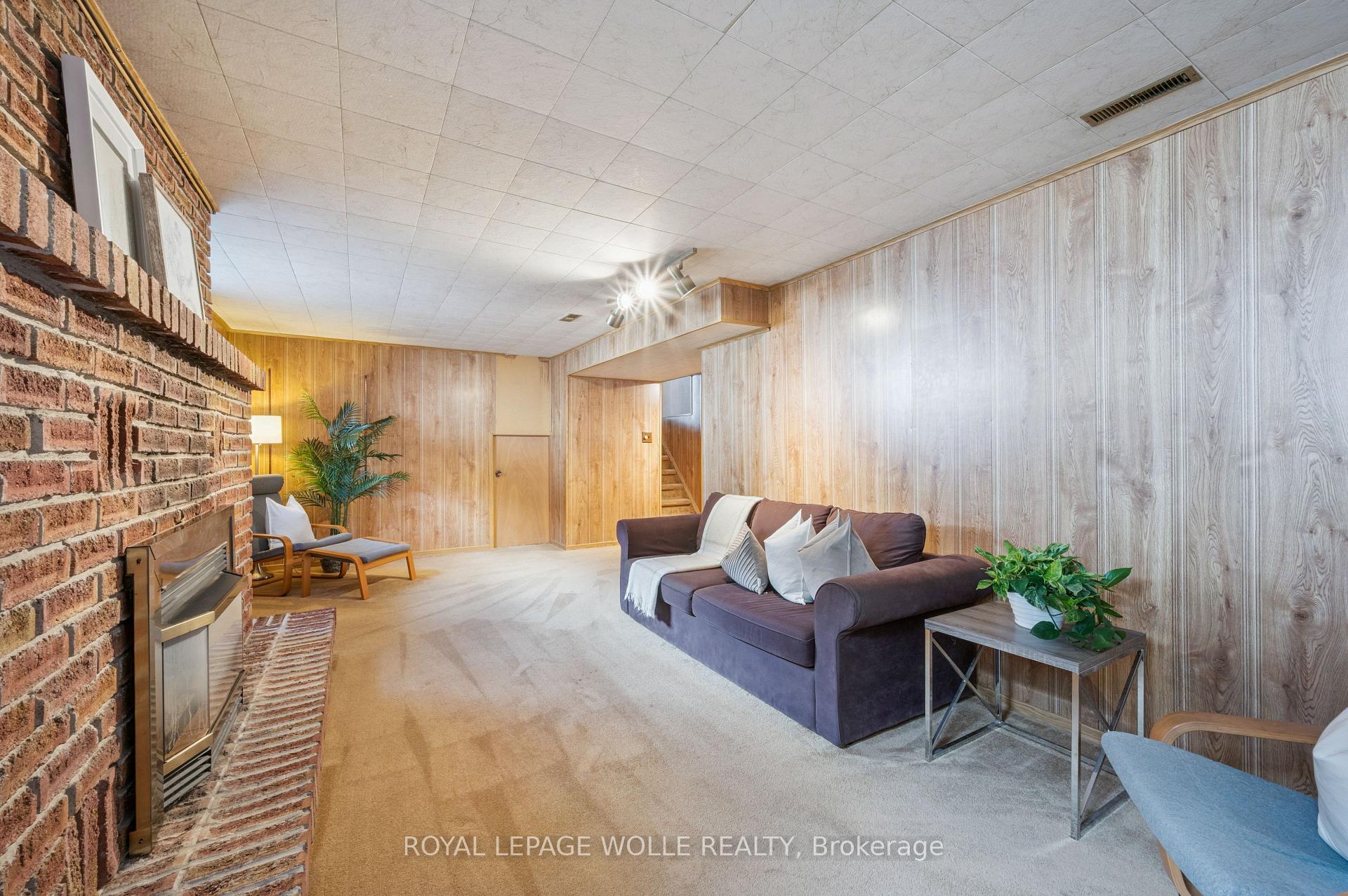 Photo 43 of 409 Kane Drive, Waterloo — HOMEH