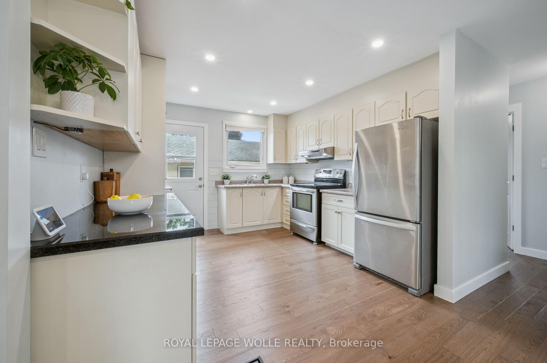 Photo 13 of 409 Kane Drive, Waterloo — HOMEH
