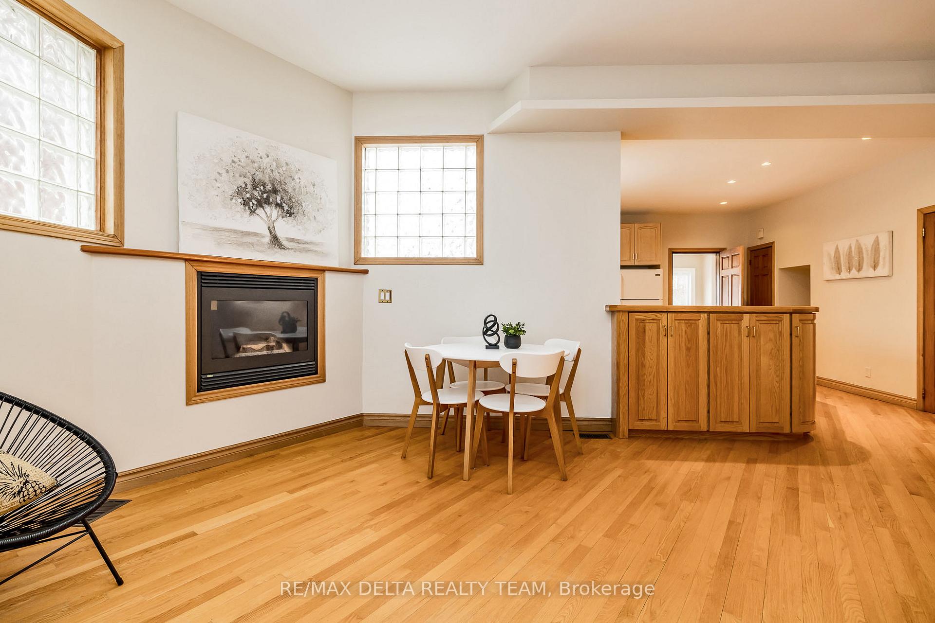 Photo 8 of 90 Spruce Street, Ottawa, West Centre Town — HOMEH