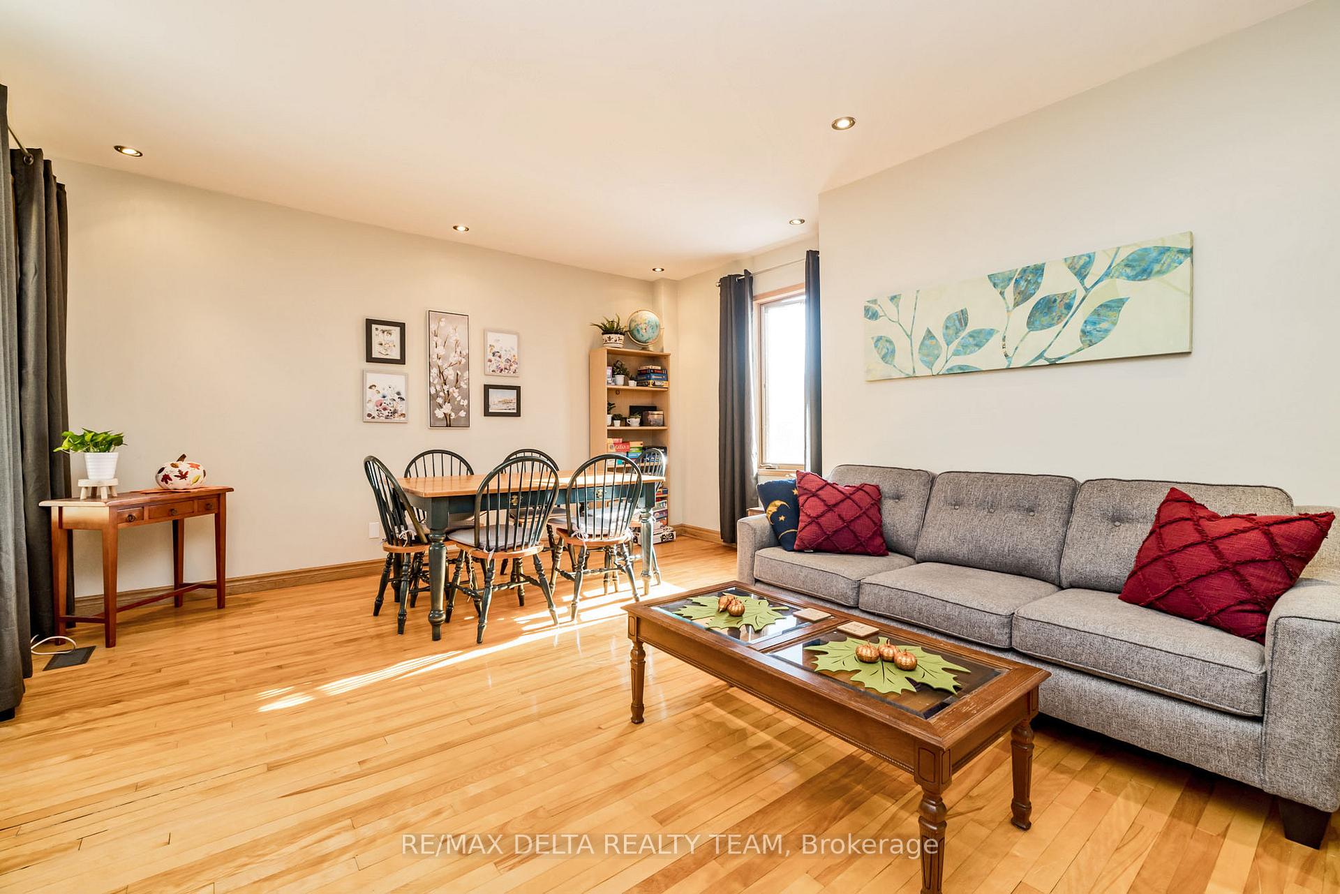 Photo 22 of 90 Spruce Street, Ottawa, West Centre Town — HOMEH