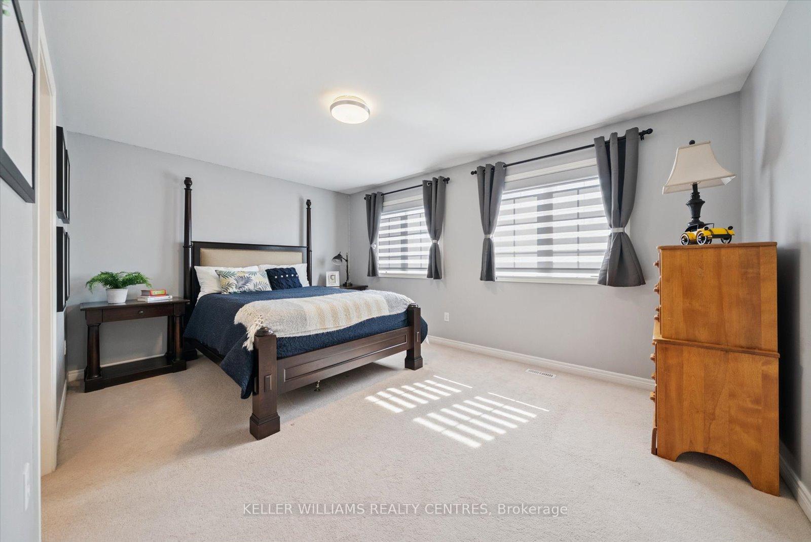 Photo 23 of 72 Pointon Street, Aurora, Bayview Northeast — HOMEH