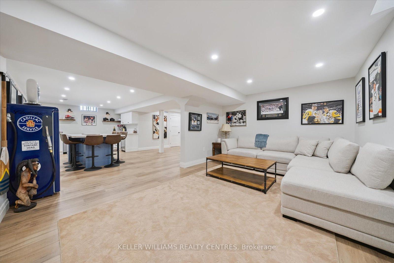 Photo 33 of 72 Pointon Street, Aurora, Bayview Northeast — HOMEH