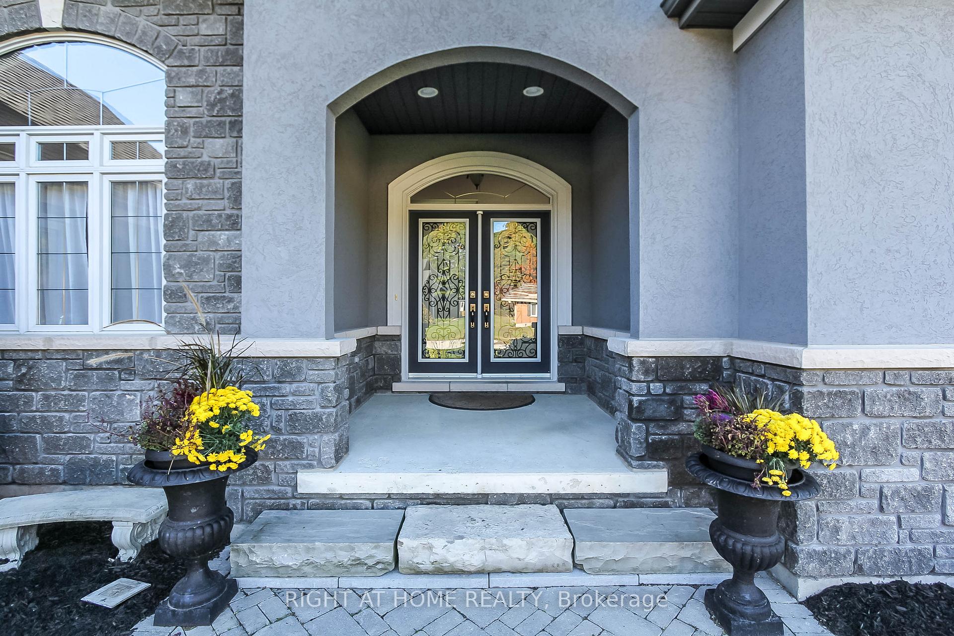 Photo 6 of 16 Deanna Drive, Wasaga Beach — HOMEH