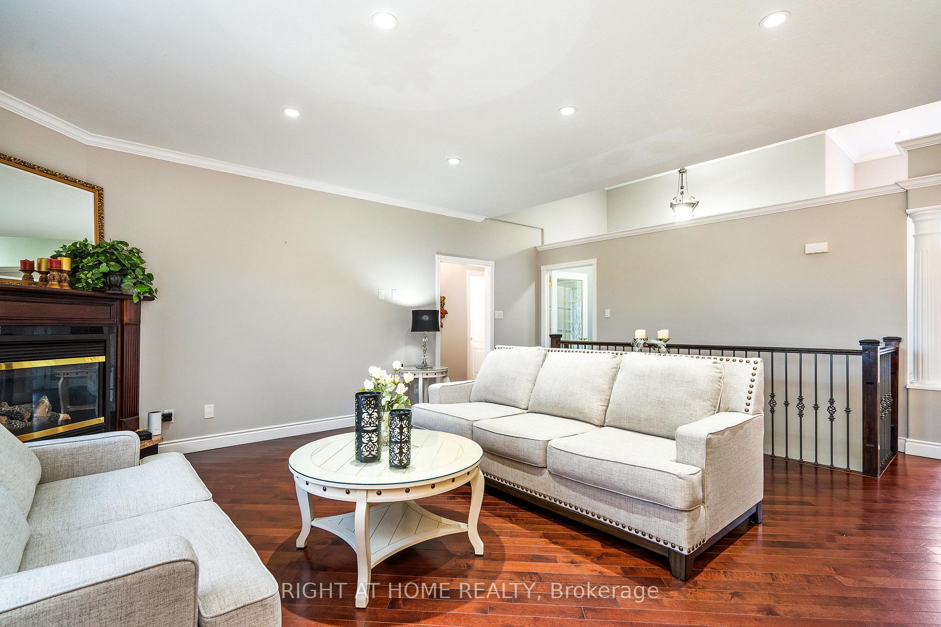 Photo 10 of 16 Deanna Drive, Wasaga Beach — HOMEH