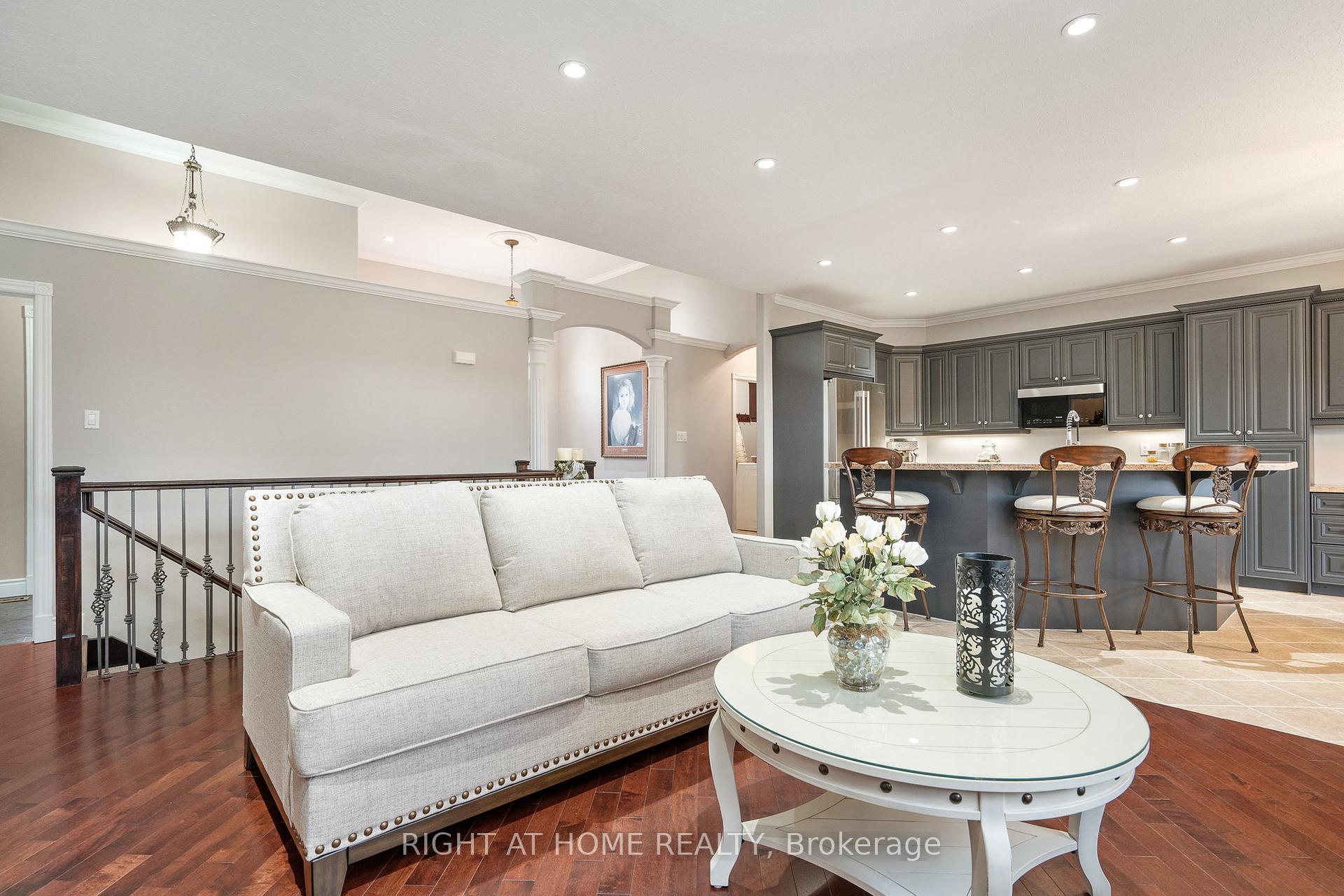 Photo 11 of 16 Deanna Drive, Wasaga Beach — HOMEH