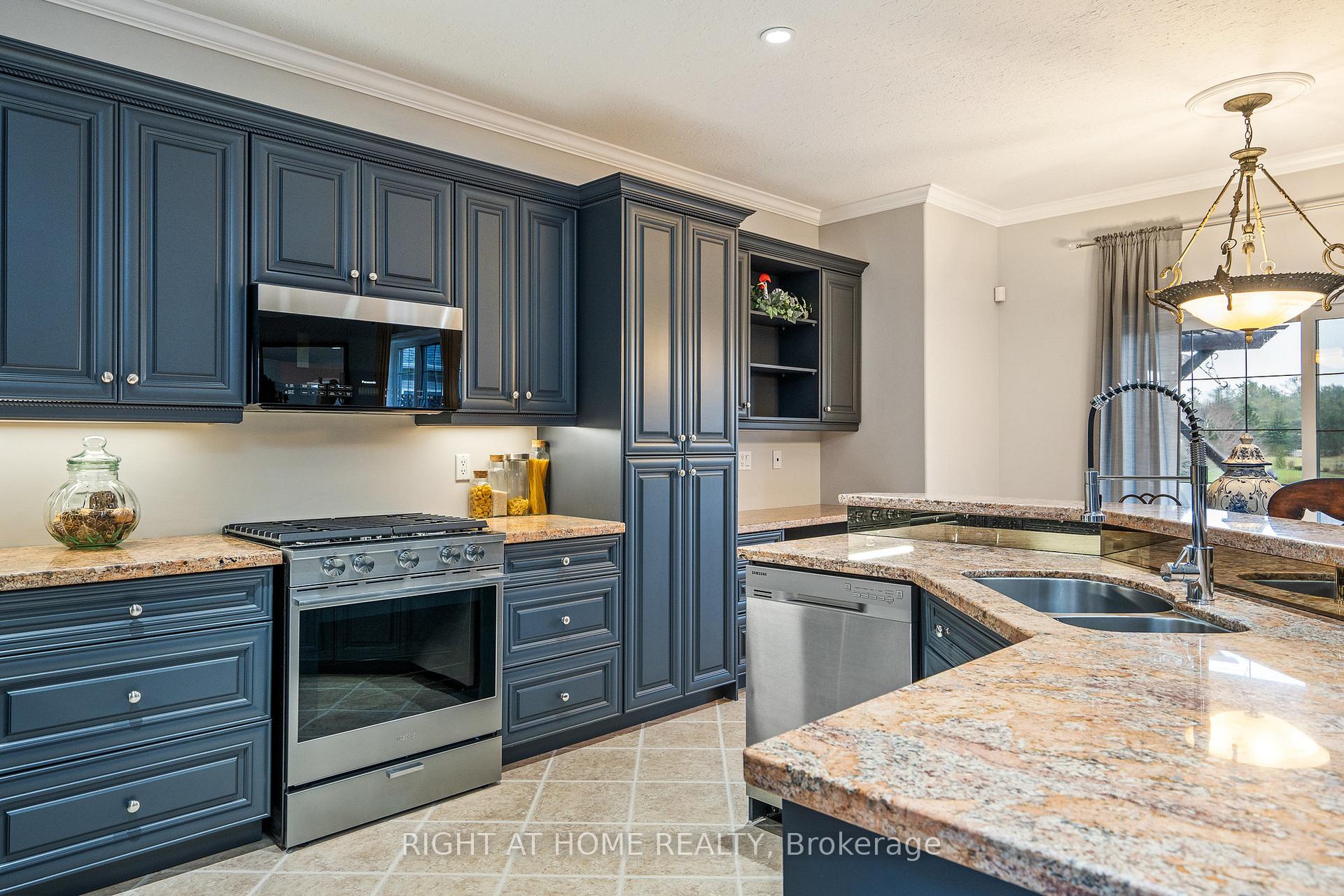 Photo 15 of 16 Deanna Drive, Wasaga Beach — HOMEH