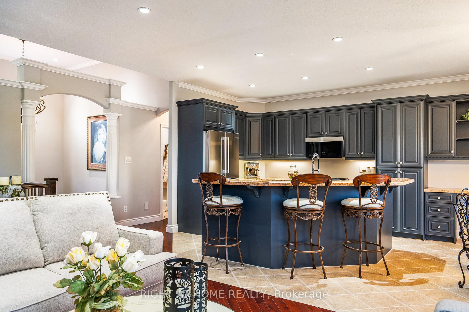 Photo 18 of 16 Deanna Drive, Wasaga Beach — HOMEH