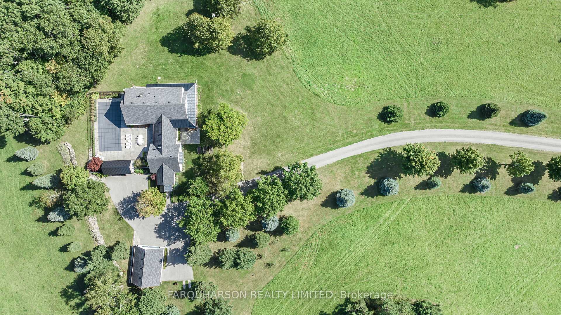 Photo 3 of 730 Chalk Lake Road, Uxbridge, Rural Uxbridge — HOMEH