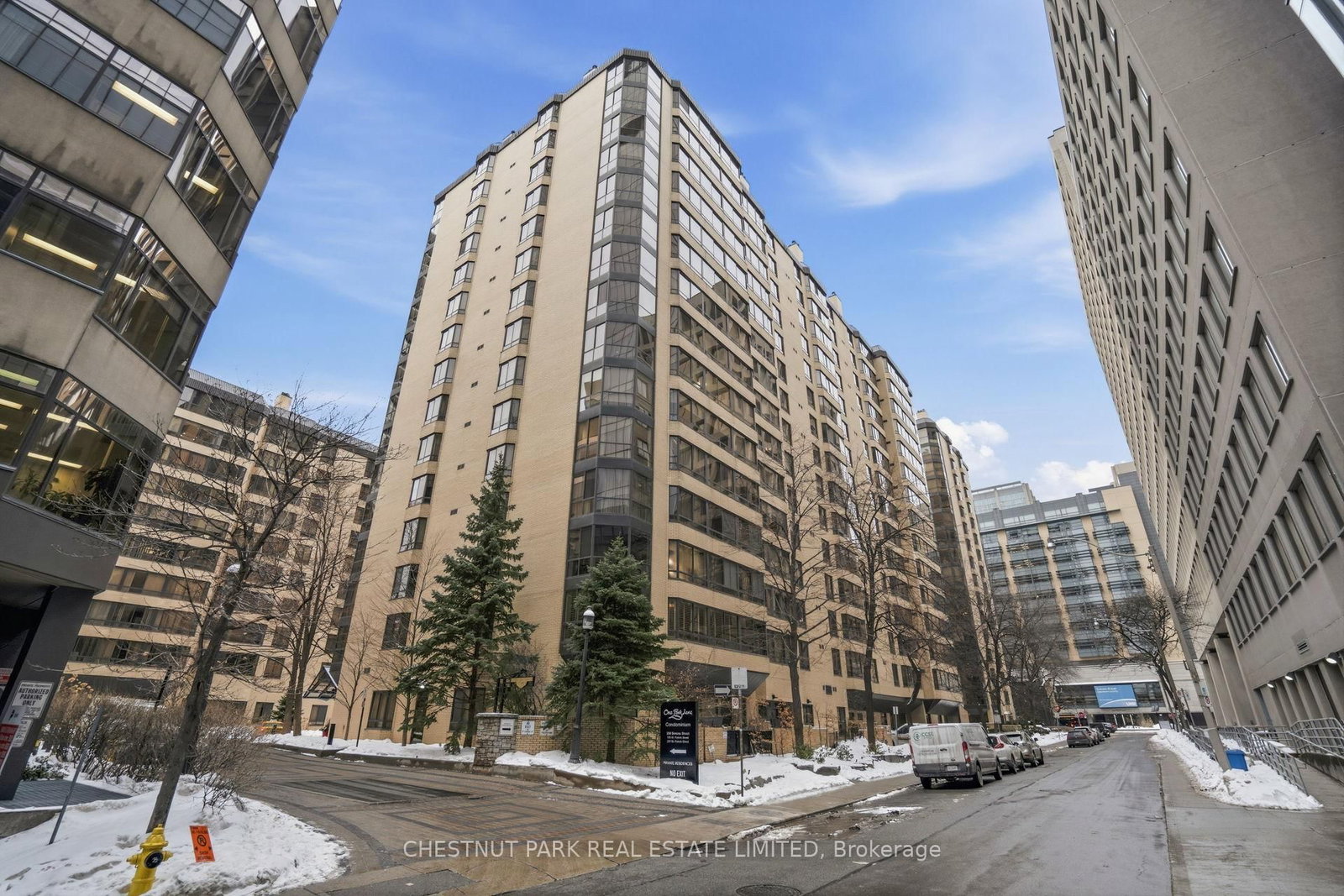 Front of Unit 1206, 211 St Patrick St