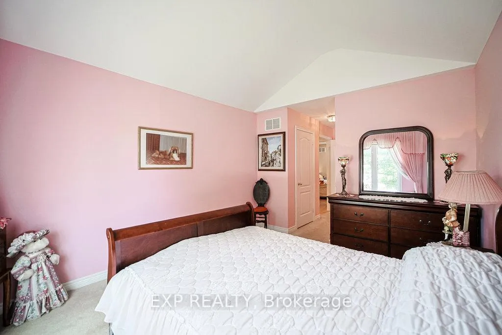 Photo 21 of 27 Green Pine Crescent, Wasaga Beach — HOMEH