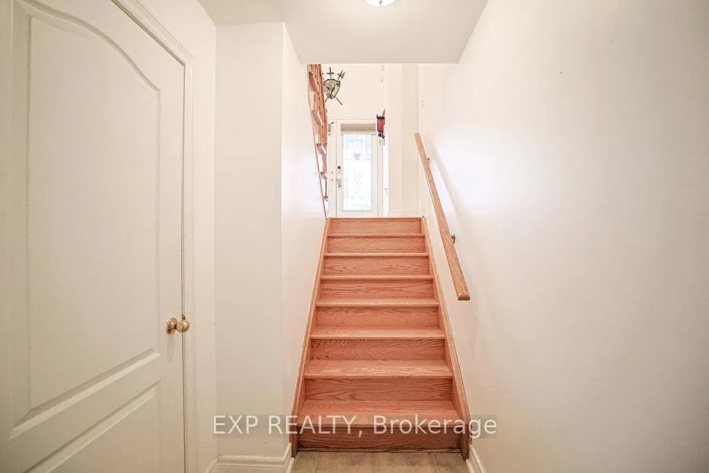 Photo 26 of 27 Green Pine Crescent, Wasaga Beach — HOMEH