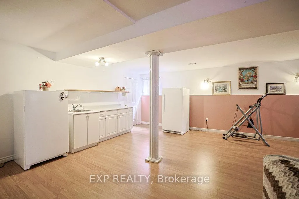 Photo 29 of 27 Green Pine Crescent, Wasaga Beach — HOMEH