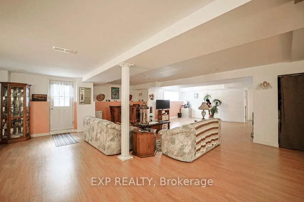 Photo 30 of 27 Green Pine Crescent, Wasaga Beach — HOMEH