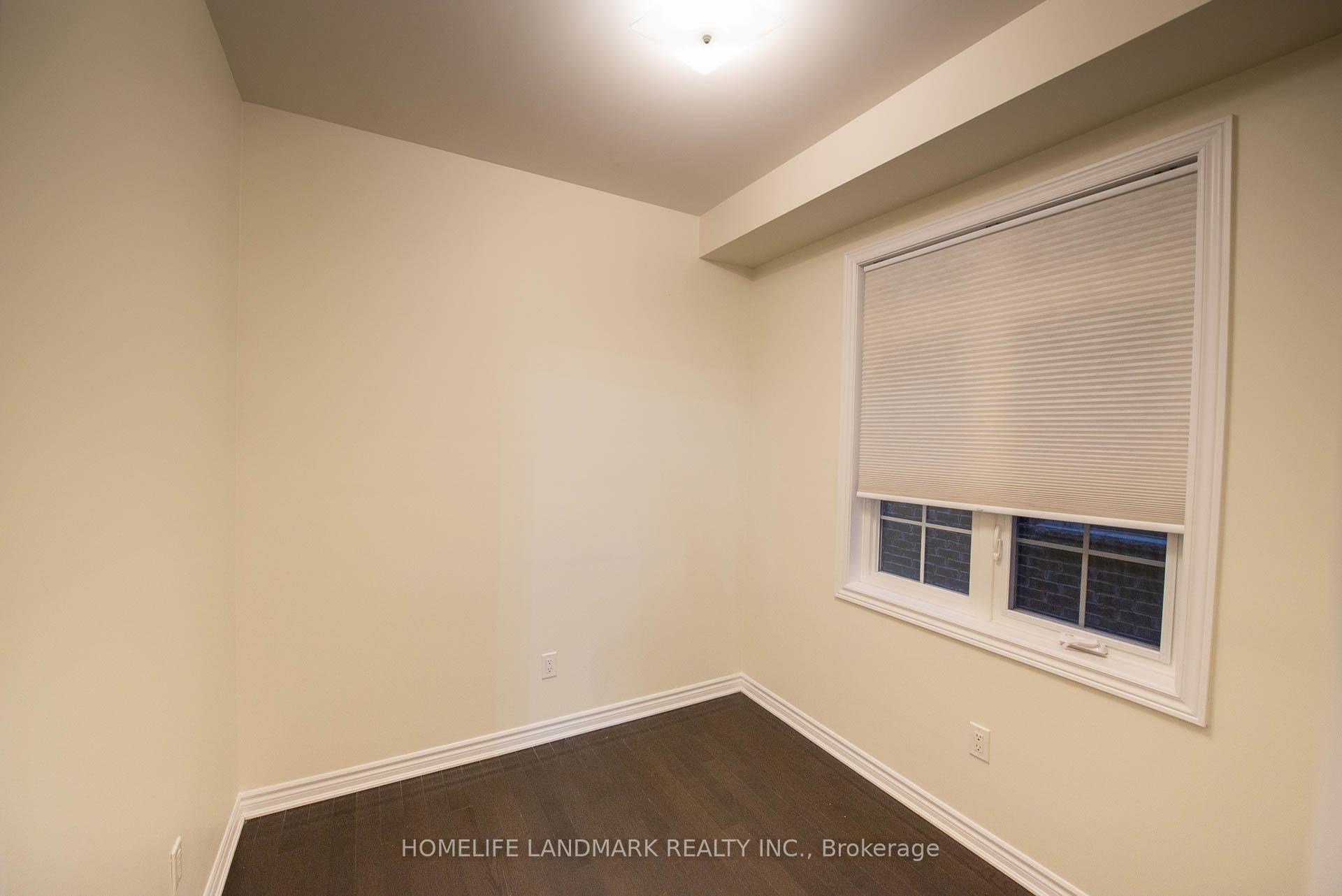 Photo 5 of 98 Farooq Boulevard, Vaughan, Vellore Village — HOMEH