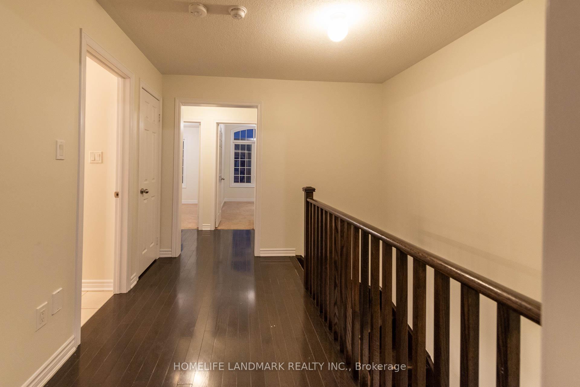 Photo 16 of 98 Farooq Boulevard, Vaughan, Vellore Village — HOMEH
