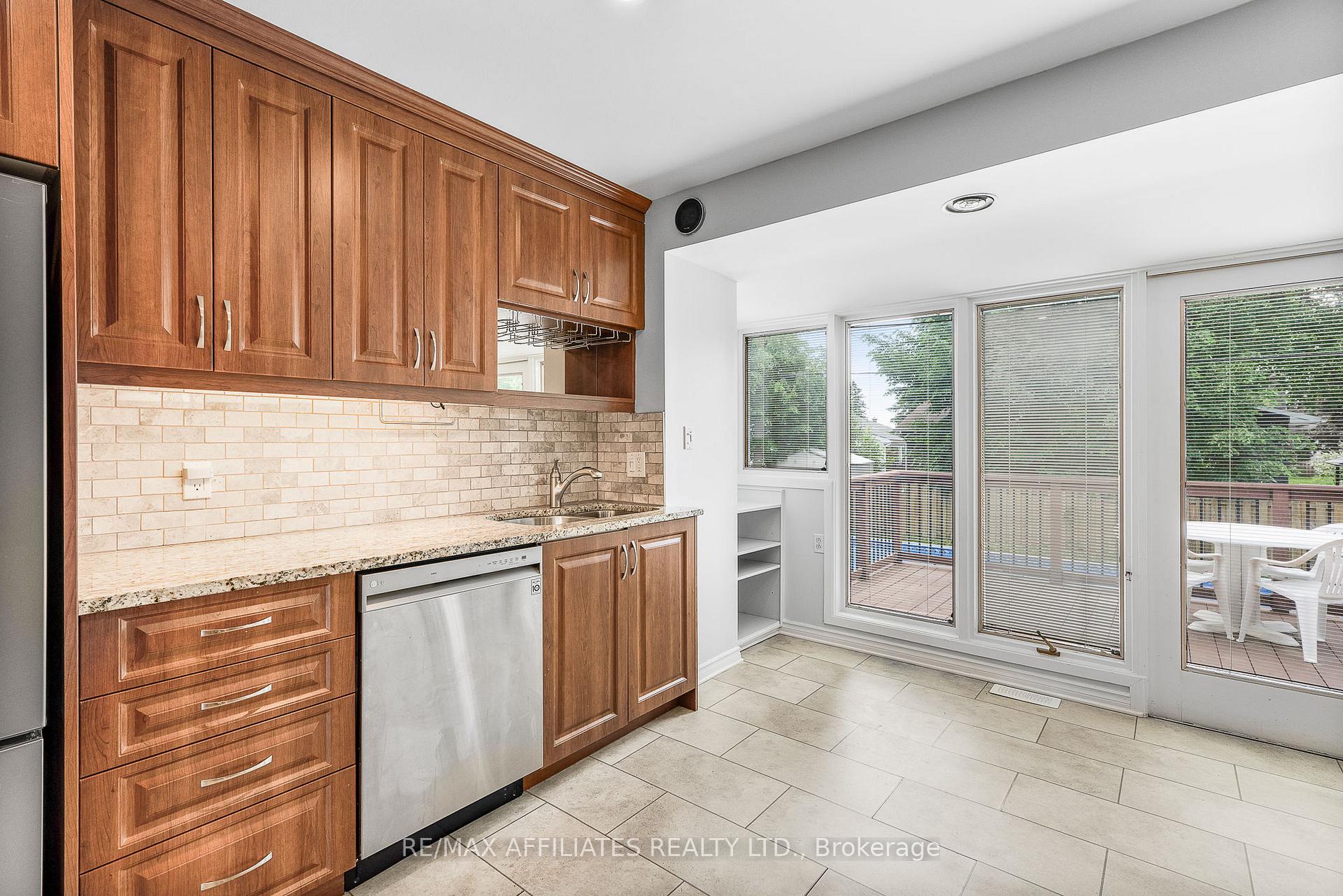 Photo 16 of 1860 Florida Avenue, Ottawa, Guildwood Estates - Urbandale Acres — HOMEH