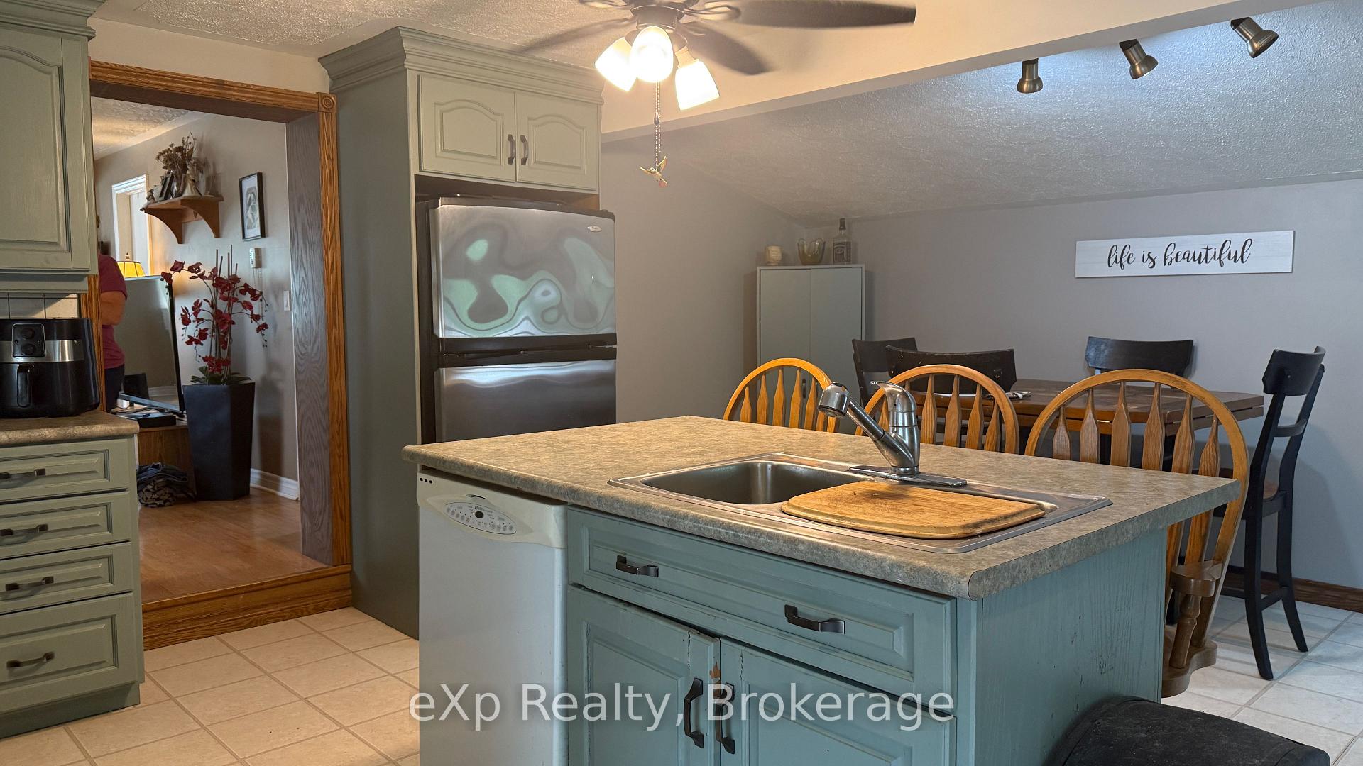 Photo 5 of 182 4th Street SW, Arran-Elderslie — HOMEH