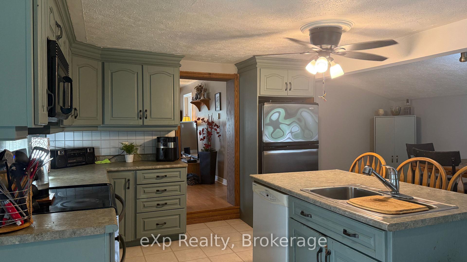 Photo 6 of 182 4th Street SW, Arran-Elderslie — HOMEH