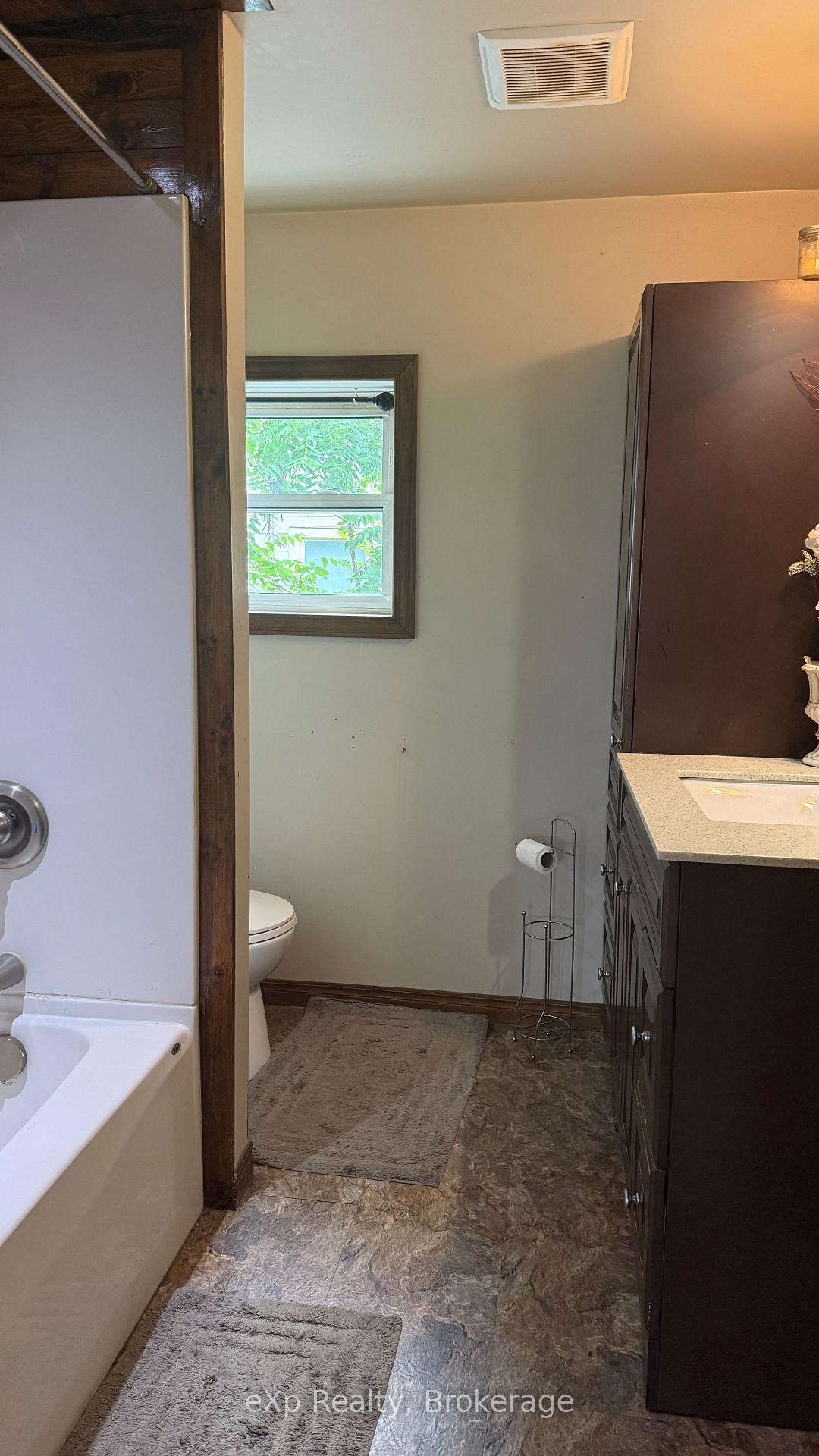 Photo 18 of 182 4th Street SW, Arran-Elderslie — HOMEH