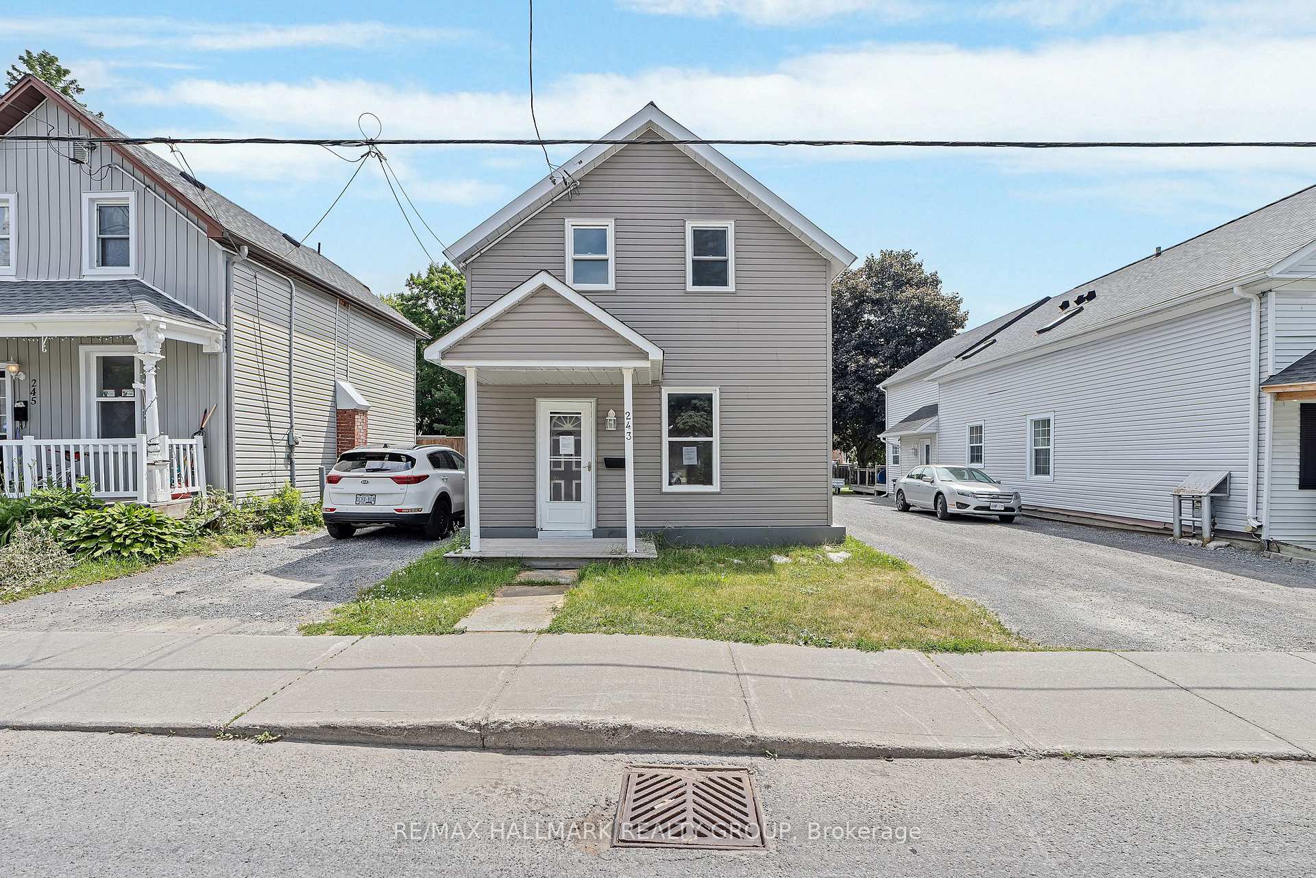 Photo 2 of 243 Harriet Street, Arnprior — HOMEH