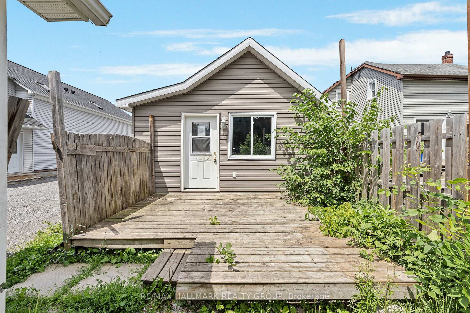 Photo 8 of 243 Harriet Street, Arnprior — HOMEH