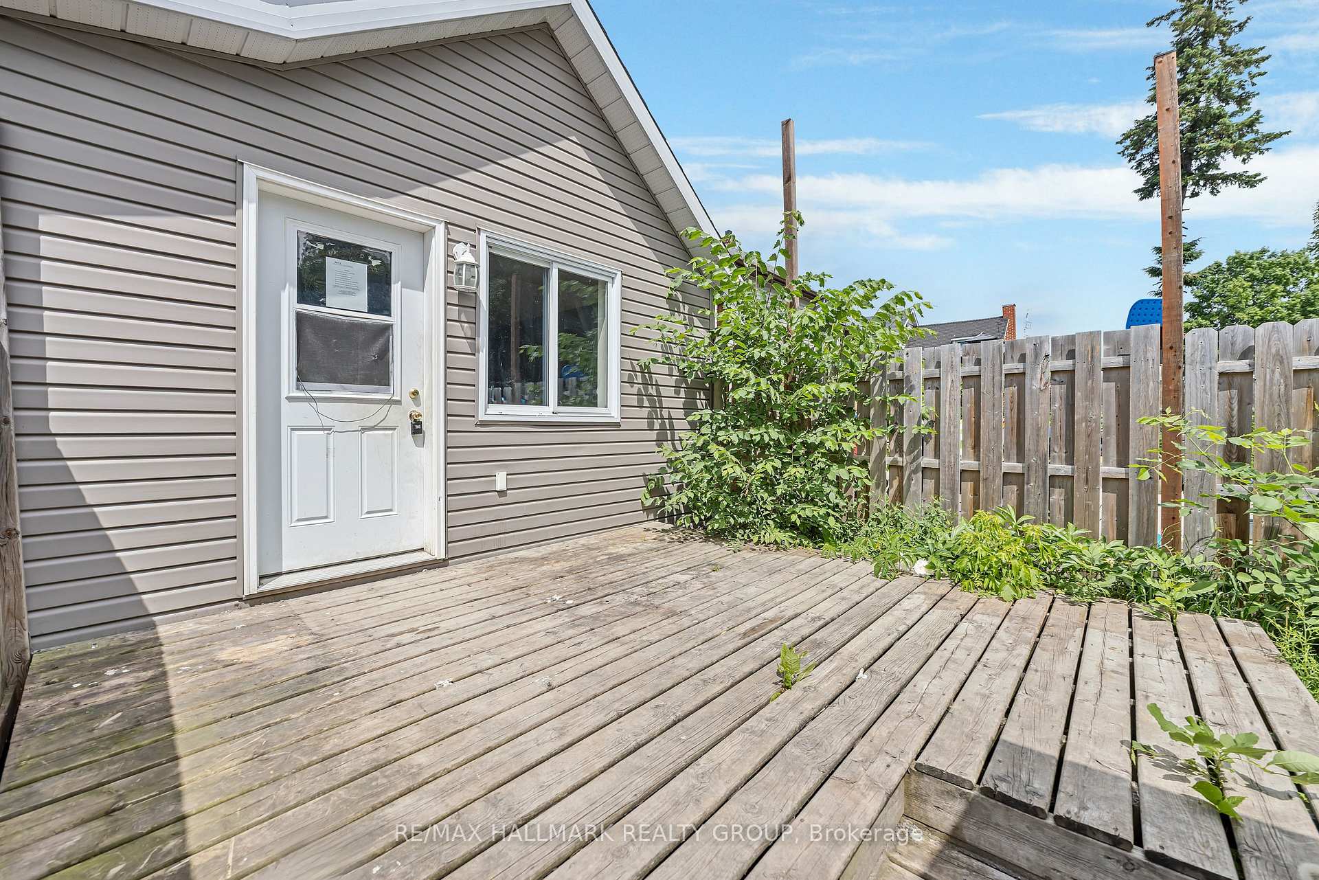 Photo 5 of 243 Harriet Street, Arnprior — HOMEH