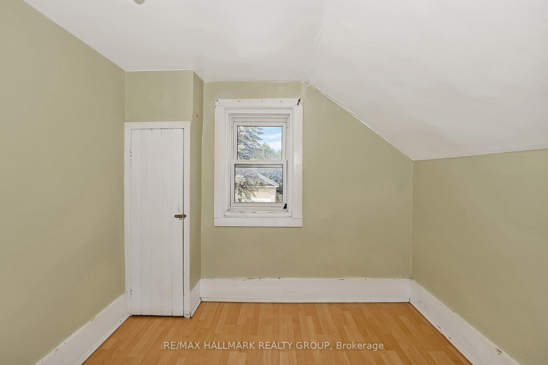 Photo 25 of 243 Harriet Street, Arnprior — HOMEH