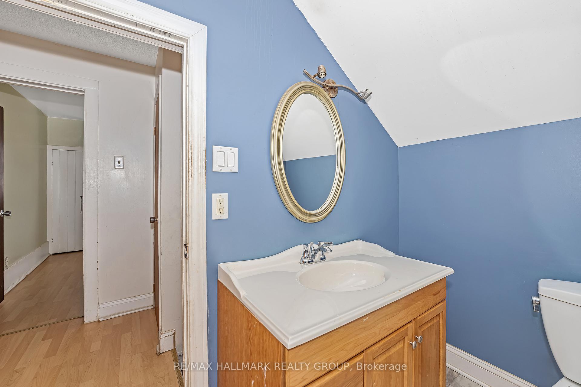 Photo 24 of 243 Harriet Street, Arnprior — HOMEH