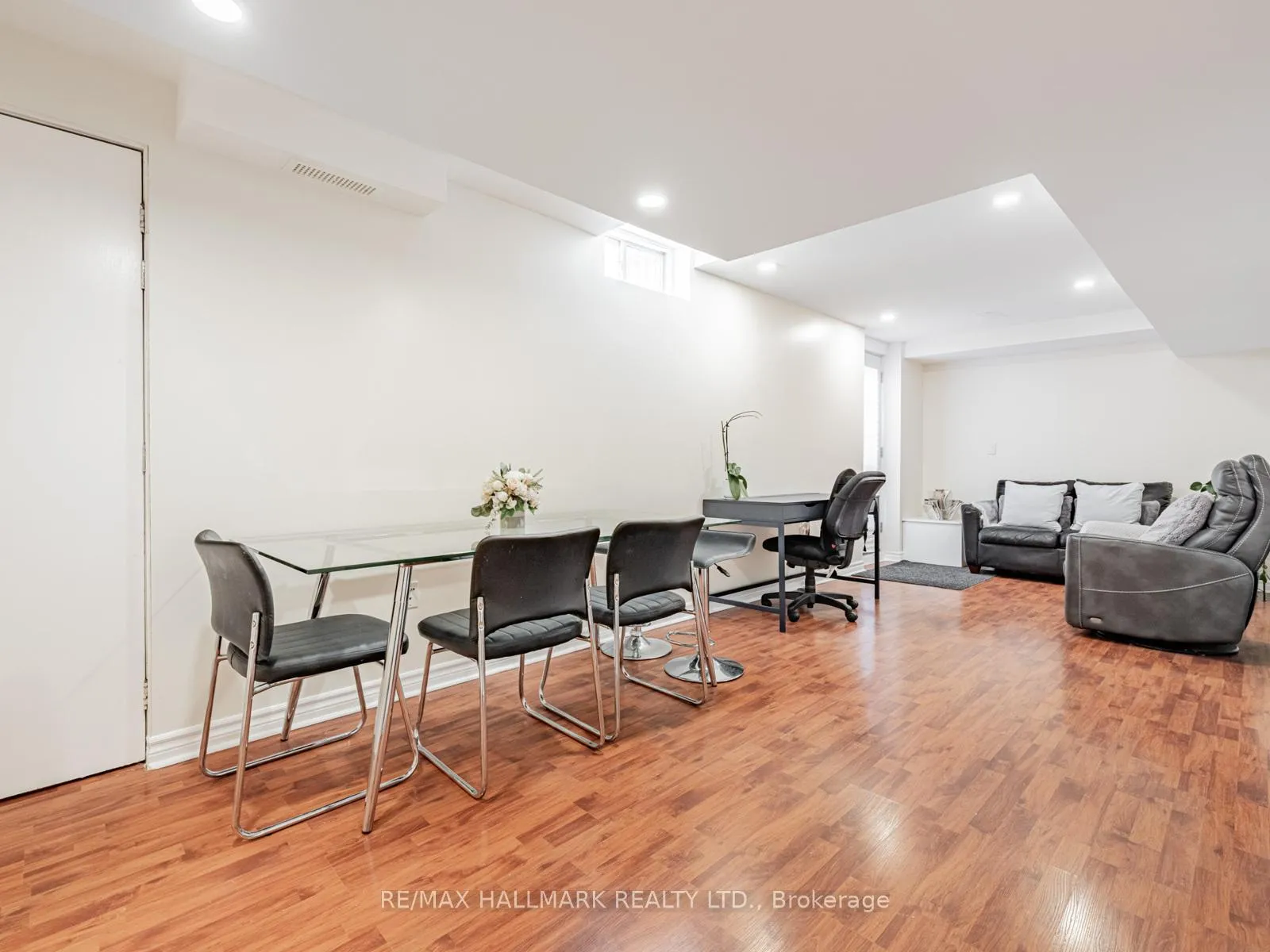Photo 5 of Unit (BSMT), 2 Michelle Drive, Vaughan, East Woodbridge — HOMEH