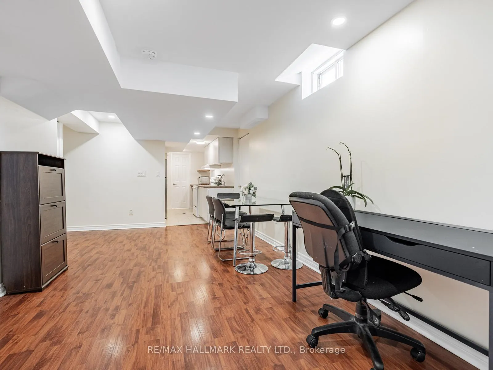 Photo 6 of Unit (BSMT), 2 Michelle Drive, Vaughan, East Woodbridge — HOMEH