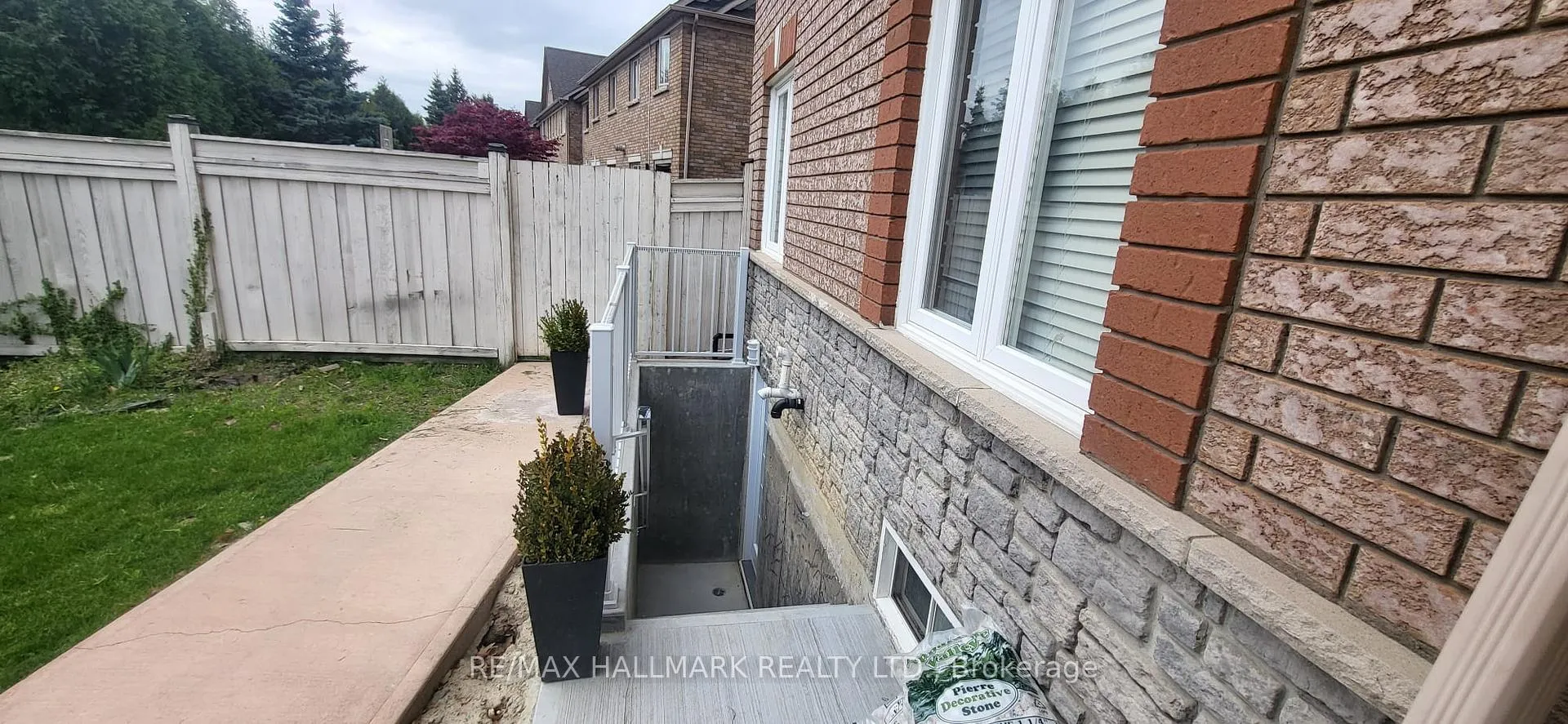 Photo 11 of Unit (BSMT), 2 Michelle Drive, Vaughan, East Woodbridge — HOMEH