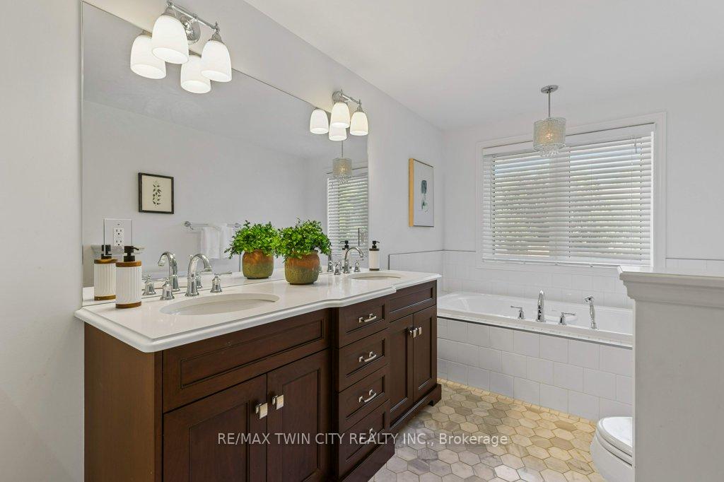 Photo 18 of 291 Lourdes Street, Waterloo — HOMEH
