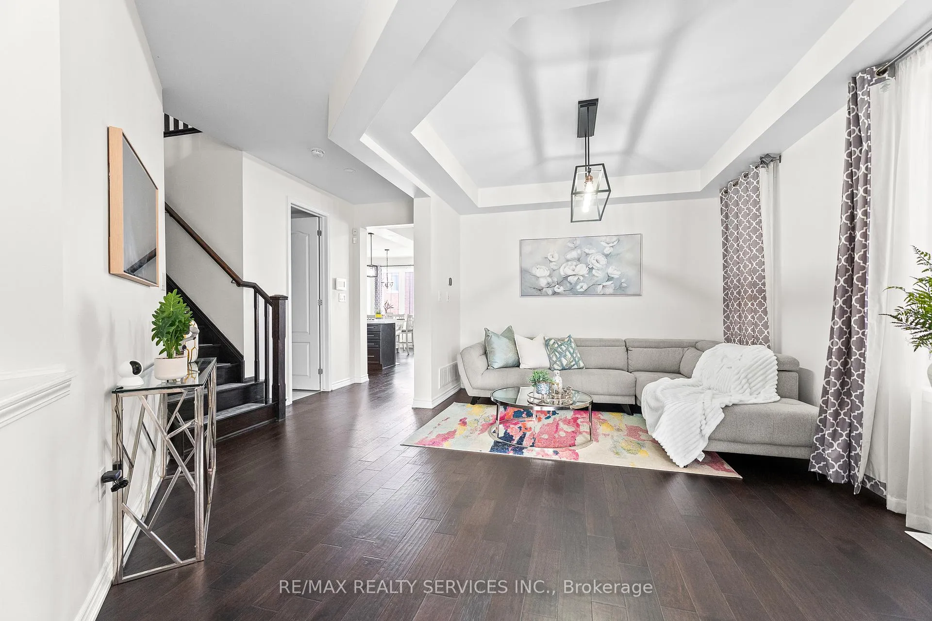 Photo 8 of 13 Fenchurch Drive, Brampton, Northwest Brampton — HOMEH